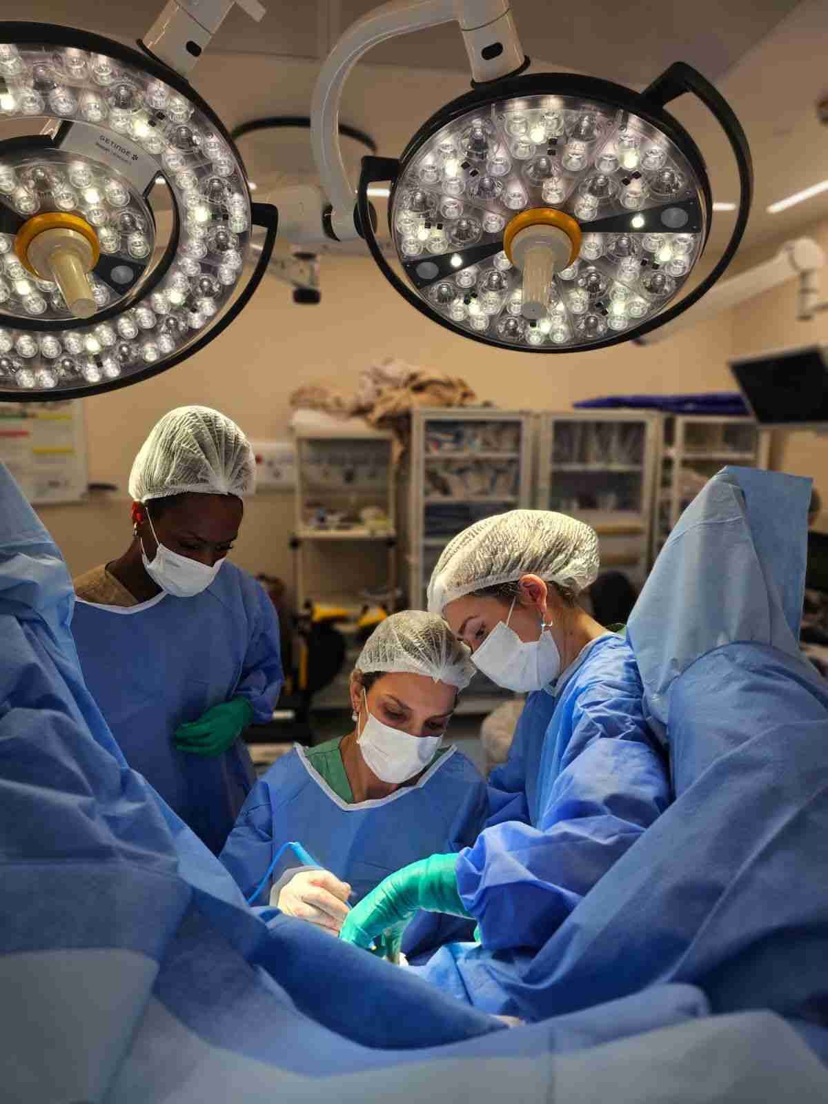Dra. Sabryna Werneck, médica coloproctologista
